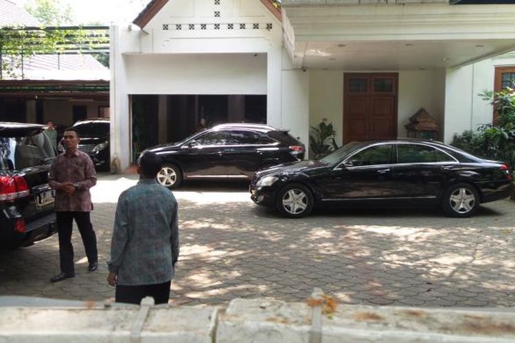 Suasana kediaman Ketua Umum Partai Demokrasi Indonesia Perjuangan (PDI-P) Megawati Soekarnoputri yang juga adalah Presiden Kelima Indonesia, di Jalan Teuku Umar, Jakarta Pusat. Gambar diambil pada Minggu (7/9/2014).