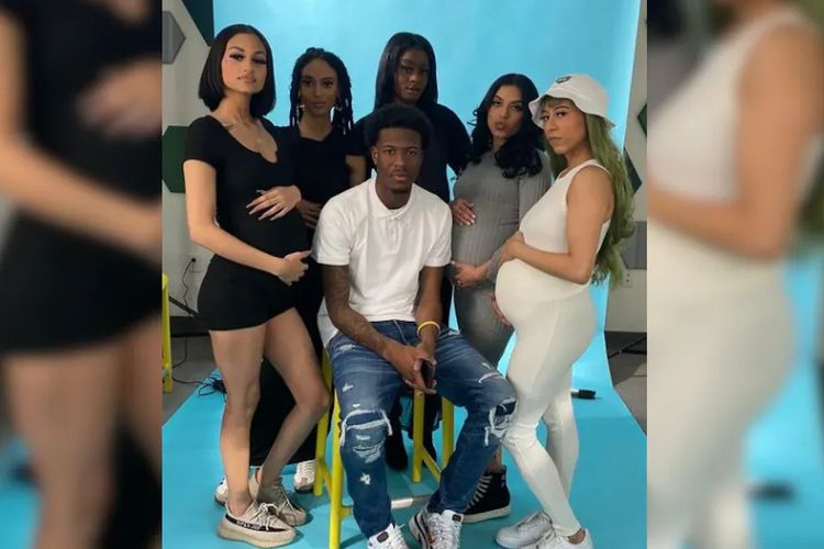 Seorang musisi berusia 22 tahun dari New York City bernama Zeddy Will baru-baru ini mengadakan acara baby shower bersama untuk 5 wanita yang dihamilinya.