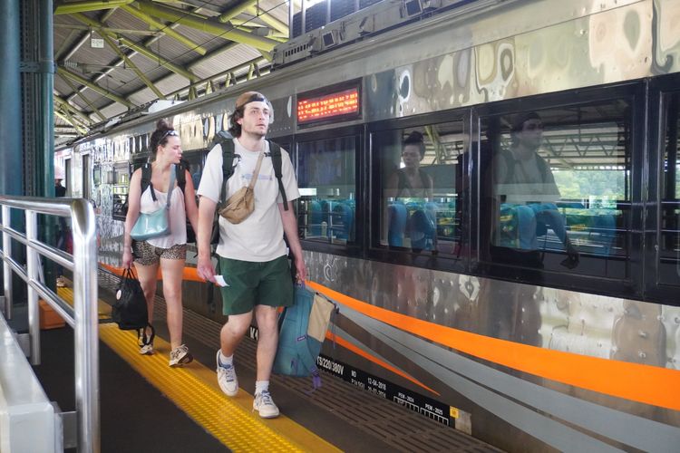 Kereta Argo Parahyangan dan Sri Tanjung Jadi Favorit Turis Asing hingga September 2024