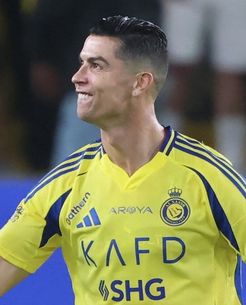 [KLARIFIKASI] Foto Ronaldo Bentangkan Bendera Portugal Diedit Jadi Bendera Palestina