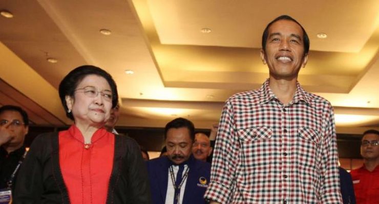 Jokowi dan Megawati Saling Memunggungi