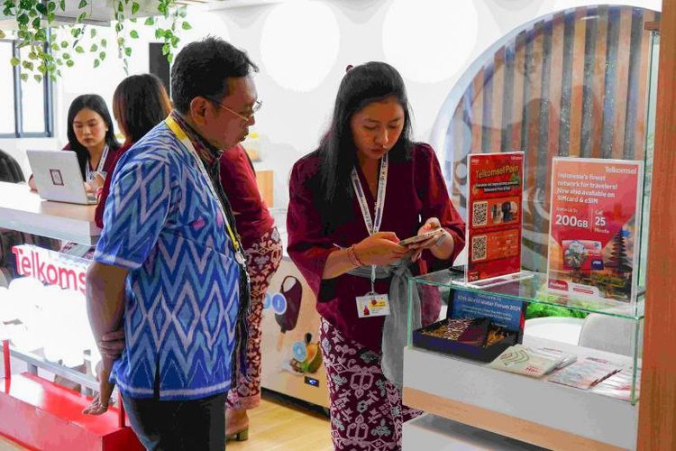 Telkomsel juga mencatat peningkatan aktivasi kartu perdana Telkomsel Prabayar Tourist hingga lebih dari 4,1 persen dan eSIM Prabayar Tourist hingga lebih dari 8,9 persen jika dibandingkan hari biasa. Selain itu, selama kegiatan World Water Forum Ke-10 di Bali, turis mancanegara yang menggunakan layanan international roaming Telkomsel juga mengalami peningkatan hingga 10,75 persen.