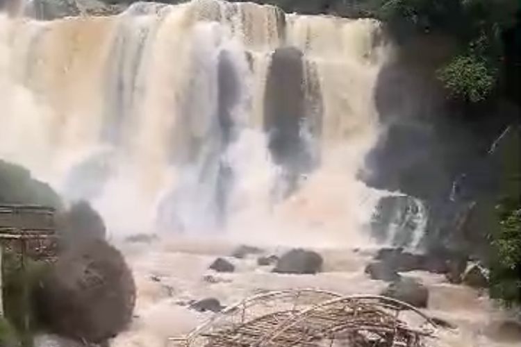 Longsor Timbun Curug Malela Bandung Barat, Operasional Wisata Dihentikan