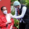 Jokowi Terlihat Kenakan Singlet Saat Disuntik Vaksin Covid-19 Dosis Kedua