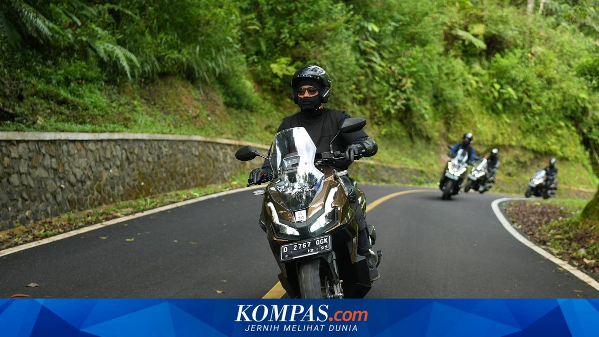 Tips Aman Berkendara Skutik Lewati Turunan dan Jalan Berkelok