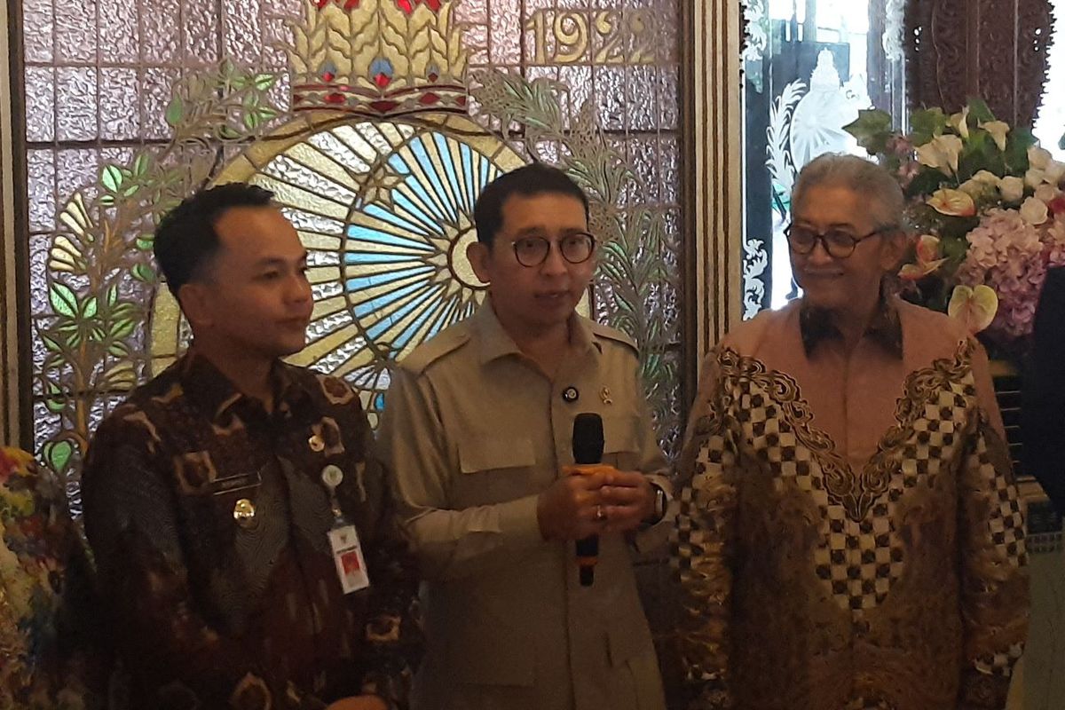 Kubu PB XIV Purboyo Ngaku Tak Diundang Terkait Pengembangan Keraton, Ini  Kata Fadli Zon