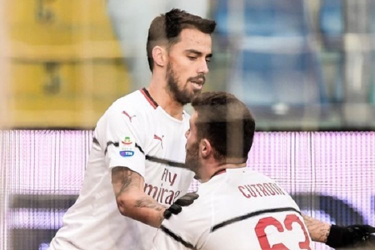 Patrick Cutrone merayakan gol Suso pada laga Genoa vs AC Milan di Stadion Luigi Ferraris dalam lanjutan Liga Italia, 21 Januari 2019. 