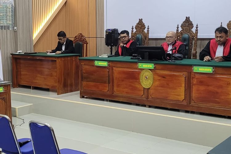 PEMBACAAN VONIS: Sidang putusan kasus politik uang di masa tenang dengan terdakwa Syahran Bin Rajak, Ketua RT di Nunukan.