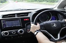 6 Kesalahan Umum yang Sering Dilakukan Pengemudi Mobil Transmisi Matik