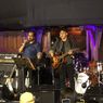 Tur di Kota Blitar Dibatalkan, Andra Ramadhan Langsung Tampil di Gitaris Untuk Negeri