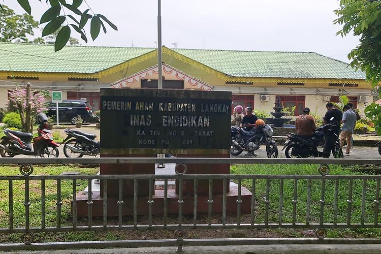 KPK Geledah Kantor Bupati, Disdik, hingga PUPR Langkat