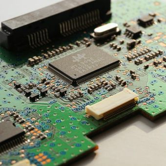 Ilustrasi chip komputer.