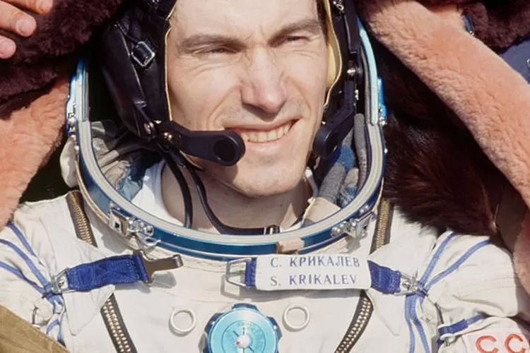 Sergei Krikalev menghabiskan 312 hari di luar angkasa.