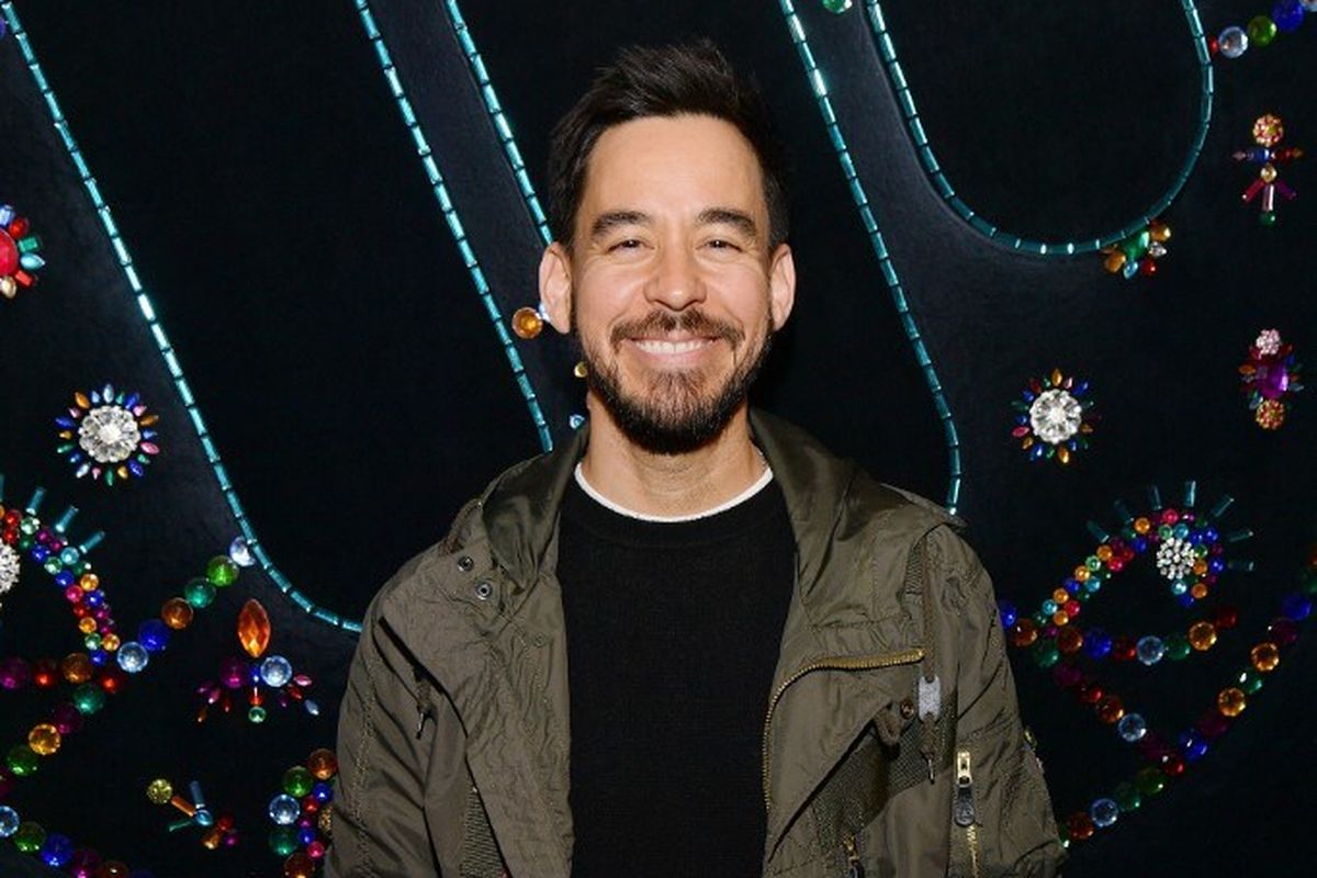 Artis musik Mike Shinoda menghadiri Warner Music Pre-Grammy Party di NoMad Hotel, Los Angeles, California, pada 7 Februari 2019. 