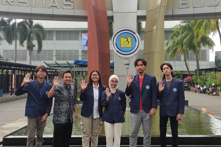 Tim mahasiswa Teknik Elektro Universitas Budi Luhur (FT-UBL) angkatan 2022 berhasil meraih hibah pendanaan Program Kreativitas Mahasiswa (PKM) dari Kemendikbudristek tahun 2024.