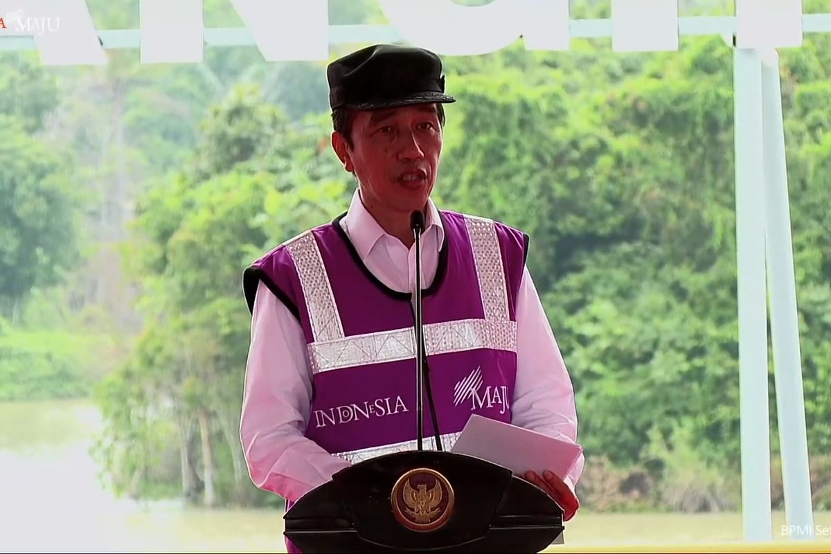 Foto tangkapan layar Presiden Joko Widodo meresmikan Bendungan Sindang Heula di Kecamatan Pabuaran, Kabupaten Serang, Banten, Kamis (4/3/2021). 