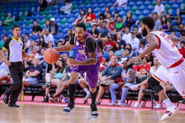 Asa BTN CLS Knights Indonesia gapai kemenangan beruntun ke delapan terhenti di OCBC Arena Singapura. CLS kalah 95:76 dari Singapura Slingers. 