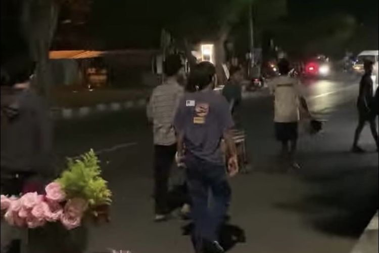 Viral Video Perkelahian Kelompok Remaja di depan GOR Singalodra Indramayu, Polisi Pastikan Bukan Geng Motor