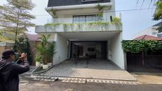 Rumah Terbakar, Anggota BPK Haerul Saleh Ditemukan Tak Sadarkan Diri di Ruang Kerja Lantai 4