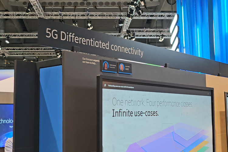 Area demo 5G Differentiated Connectivity di booth Ericsson di MWC 2024 Barcelona.