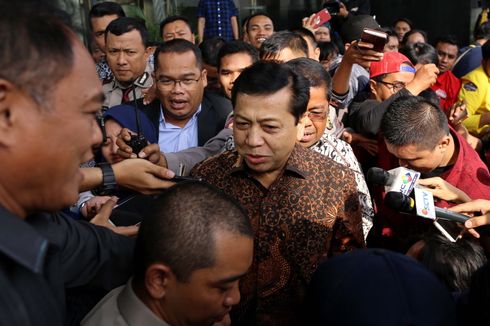 Novanto Jadi Tersangka, Agung Laksono Minta Kader Golkar Tak Panik