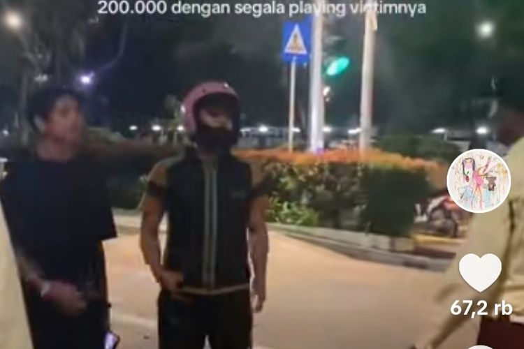 Kejadian viral saat oknum pengemudi ojek menagih bayaran Rp 200.000 kepada warga yang naik ojek sepulang menonton konser di Stadion Madya Gelora Bung Karno, Senayan, Jakarta Pusat, Minggu (1/3/2026).