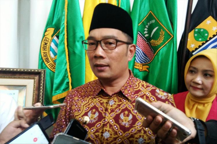 Gubernur Jawa Barat Ridwan Kamil saat ditemui wartawan di Gedung Sate, Jalan Diponegoro, beberapa waktu lalu. 