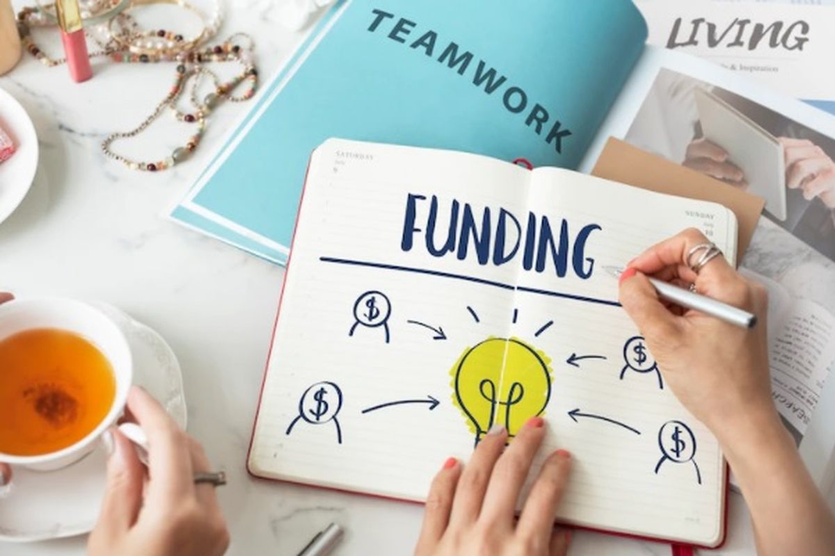 securities crowdfunding adalah metode pengumpulan dana dengan skema patungan yang dilakukan oleh pemilik usaha untuk memulai atau mengembangkan bisnisnya