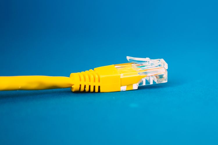 Ilustrasi kabel jaringan.