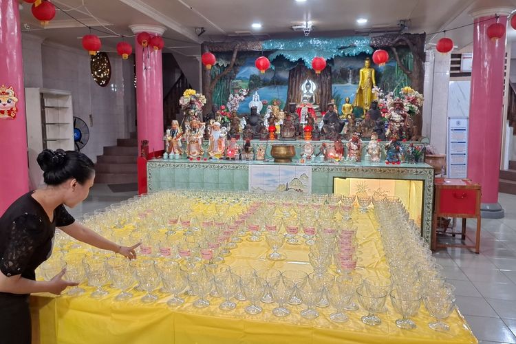 Imlek 2025, Asa Warga Tionghoa Bengkulu pada Pelita Puja...