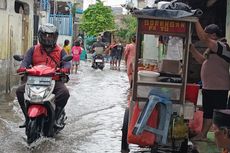 Banjir Kampung Rawa Bamban, Warga: Yang Penting pada Sehat, Sudah Biasa Ini Mah