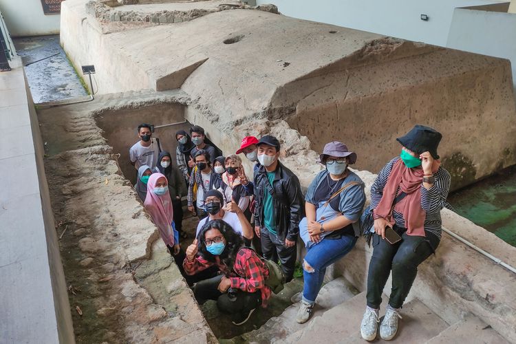 Jelajah bunker Belanda di Balai Kota Surakarta bersama Soerakarta Walking Tour, Sabtu (19/2/2022).