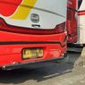 Apa Fungsi Besi yang Menonjol di Bawah Bumper Belakang Bus?