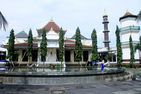 Sejarah Berdirinya Masjid Agung Sultan Mahmud Badaruddin Jayo Wikramo