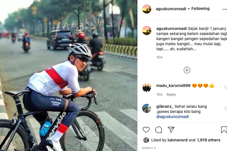 Artis peran Agus Kuncoro bersama sepedanya Cervélo S5 Road Bike.