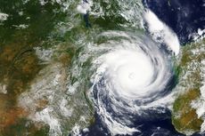 Peringatan Dini Hujan Lebat dan Gelombang Tinggi Akibat Bibit Siklon Tropis 90W