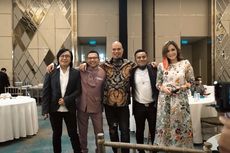 Dipertemukan di Acara Lamaran Aurel dan Atta, Maia Estianty dan Ahmad Dhani Foto Bersama