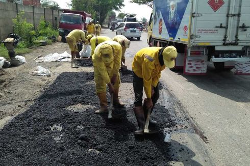 Sudin Bina Marga Jakarta Utara Perbaiki 101 Titik Jalan Rusak akibat Banjir