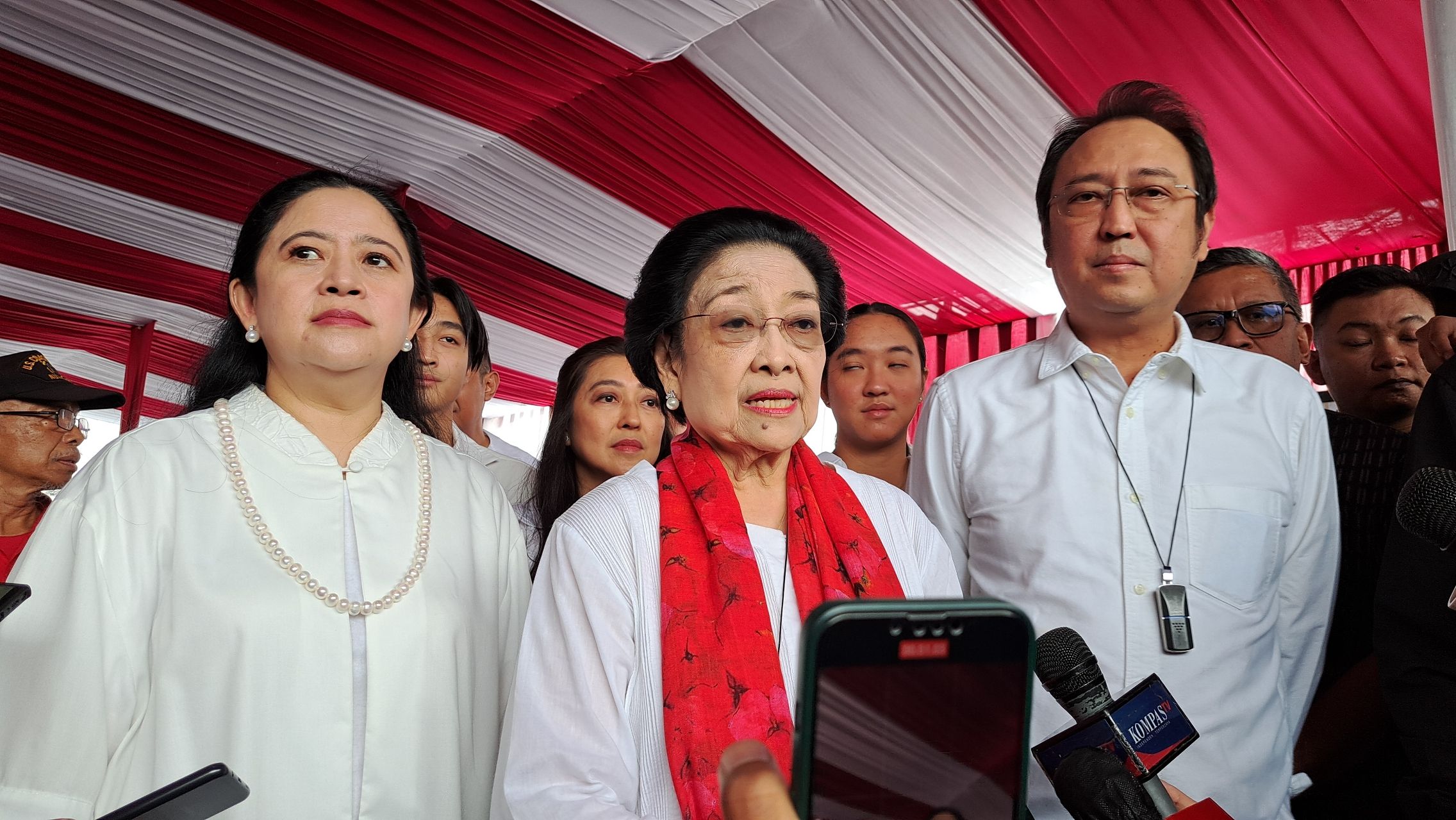 Megawati Ajak Puan Tukar Posisi: Saya Jadi Ketua DPR, Kamu Jadi Ketum