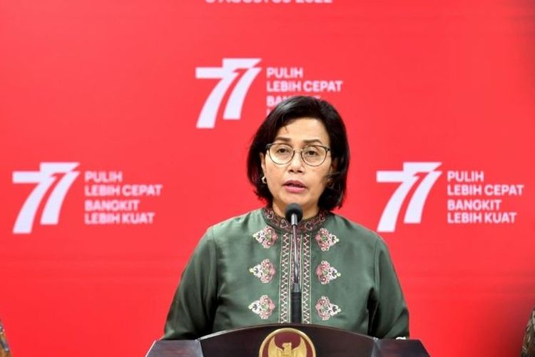 Menkeu Sri Mulyani Indrawati tantang 100 ekonom hitung harga minyak mentah dunia 2023 untuk menentukan besaran subsidi BBM. 