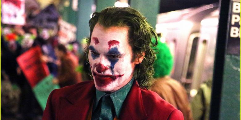 Joaquin Phoenix saat tampil sebagai Joker. 