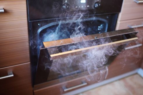 Catat, Ini 6 Cara Mencegah Kebakaran Oven