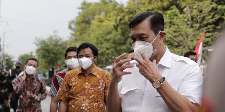 Waduh! Luhut: Jangan Sampai Penanganan Pandemi Dipolitisasi