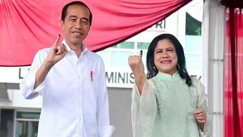 Jokowi Beri Selamat ke Prabowo-Gibran yang Unggul dalam "Quick Count"