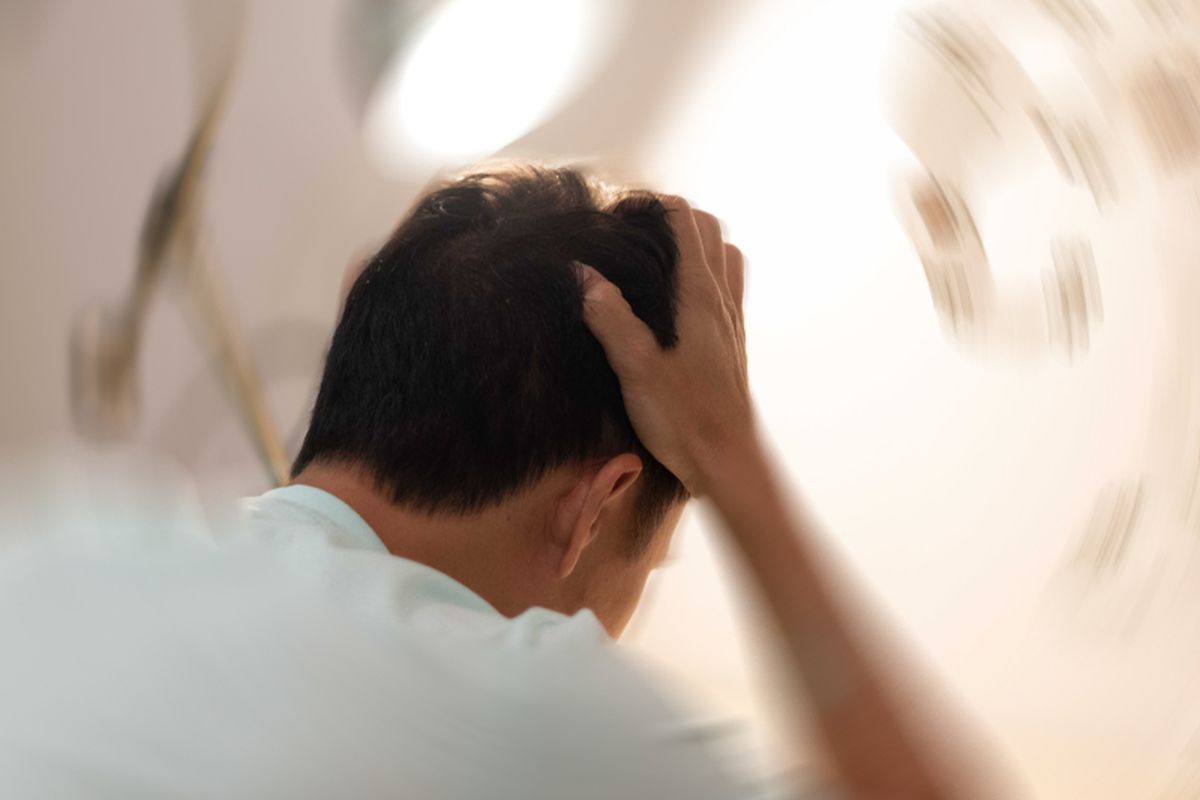 Sakit kepala harian kronis terjadi selama 15 hari atau lebih dalam sebulan dan berlangsung selama tiga bulan atau lebih.