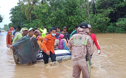 Emergency Response to Flood Disaster Extended in Indonesia's South Kalimantan