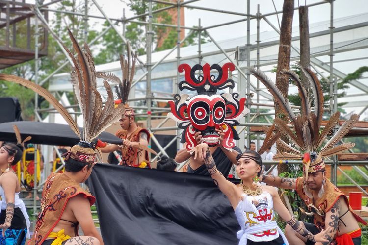 Festival Babukung saat acara Launching KEN dan SPORTIVE 2023 di TMII pada Minggu (29/1/2023).