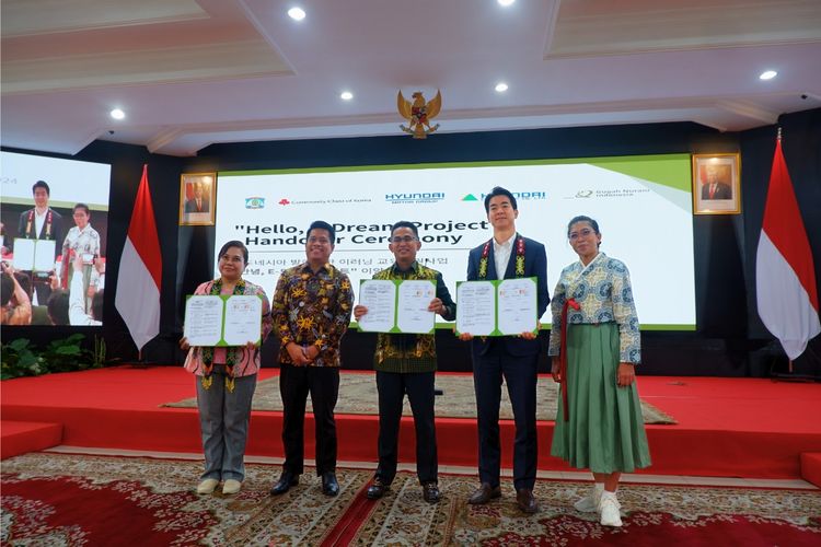 Acara serah terima program Hello, E-Dream Project dari Hyundai Engineering kepada Pemerintah Kota Balikpapan dilaksanakan pada Kamis (7/3/2024) di Aula Balai Kota Balikpapan, Kalimantan Timur.