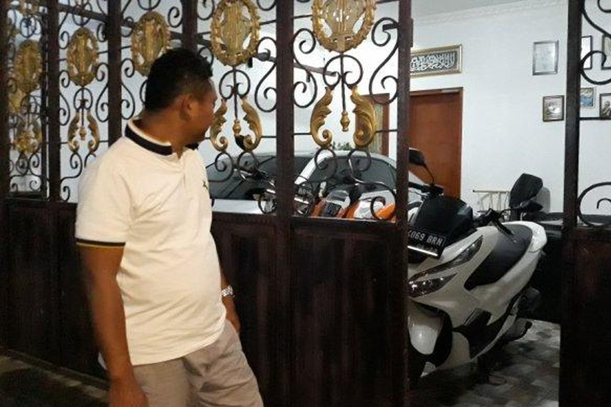 Rumah Ramdani (35) di Jalan Manggis, Srengseng, Kembangan, Jakarta Barat Barat, sudah tiga kali dimasuki pencuri dalam sebulan terakhir.
