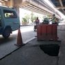 Jalan RE Martadinata Ambles, Ada Lubang Sedalam 1 Meter